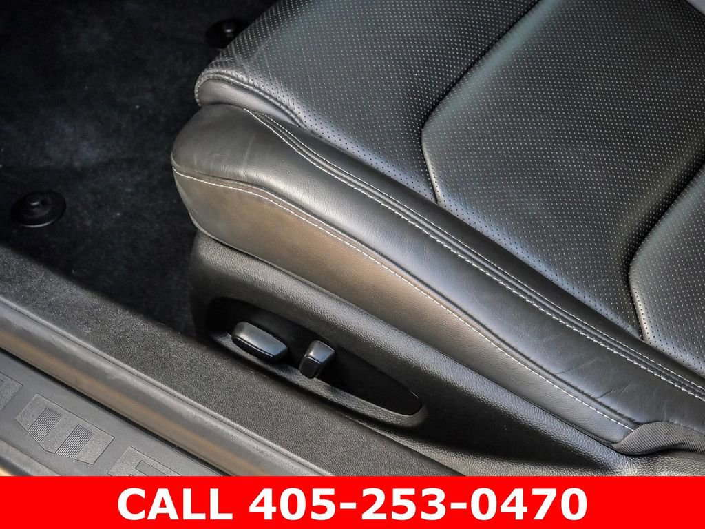 Used 2023 Chevrolet Camaro LT RWD image 20
