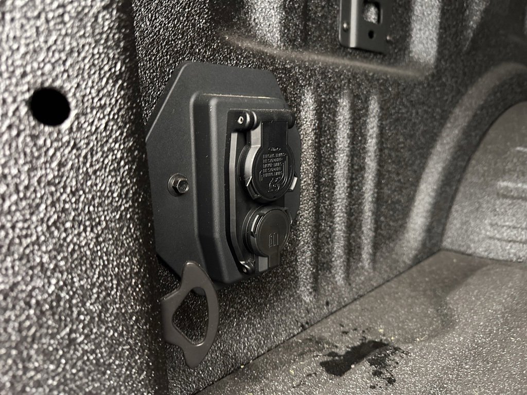 New 2025 Ford F250 Lariat w/ Chrome Package image 16