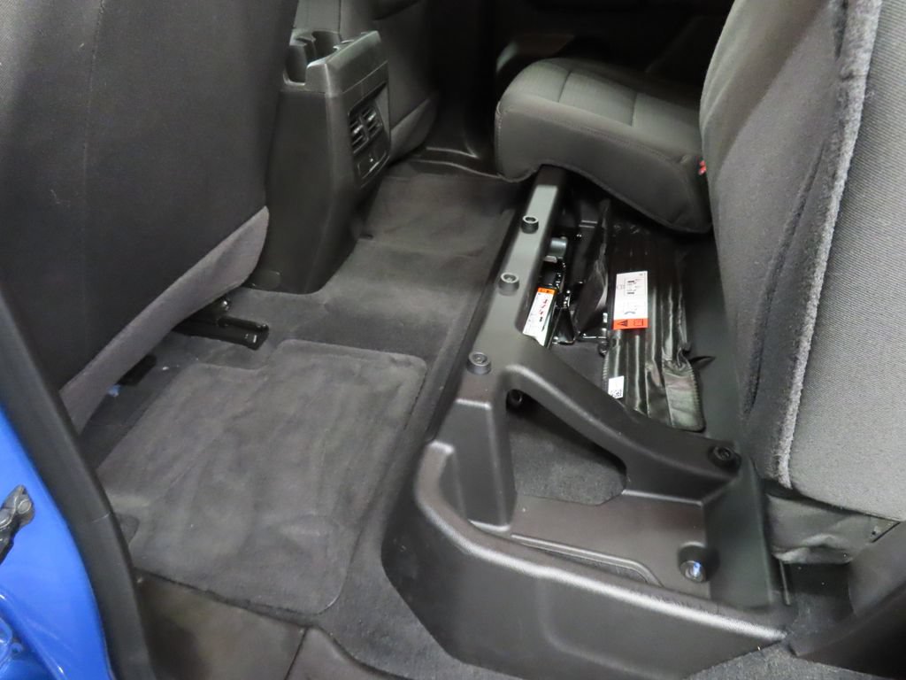 Used 2025 GMC Canyon Elevation AWD/4WD image 45