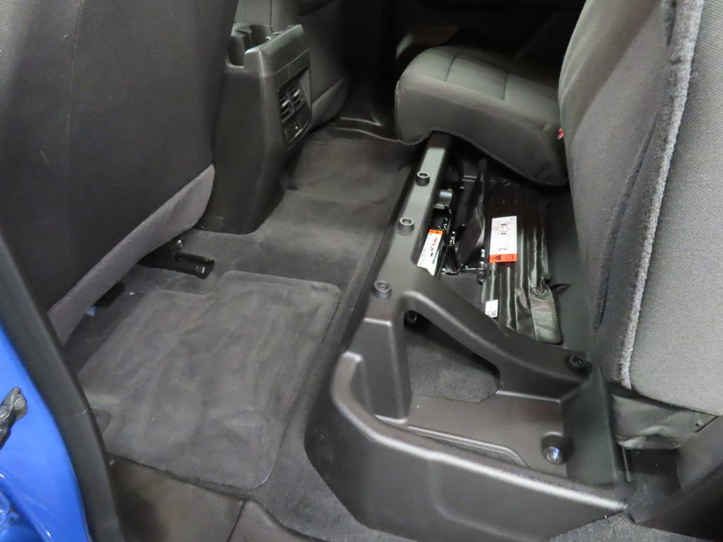 Used 2025 GMC Canyon Elevation AWD/4WD image 45
