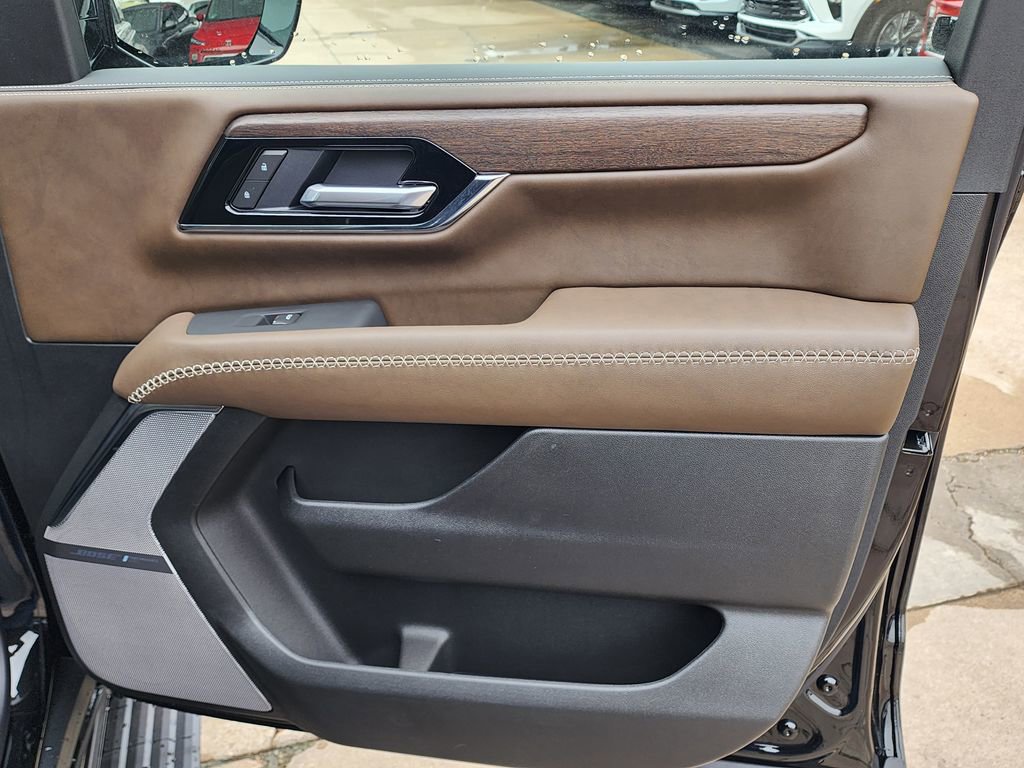 New 2026 GMC Yukon XL Denali Ultimate AWD/4WD image 46