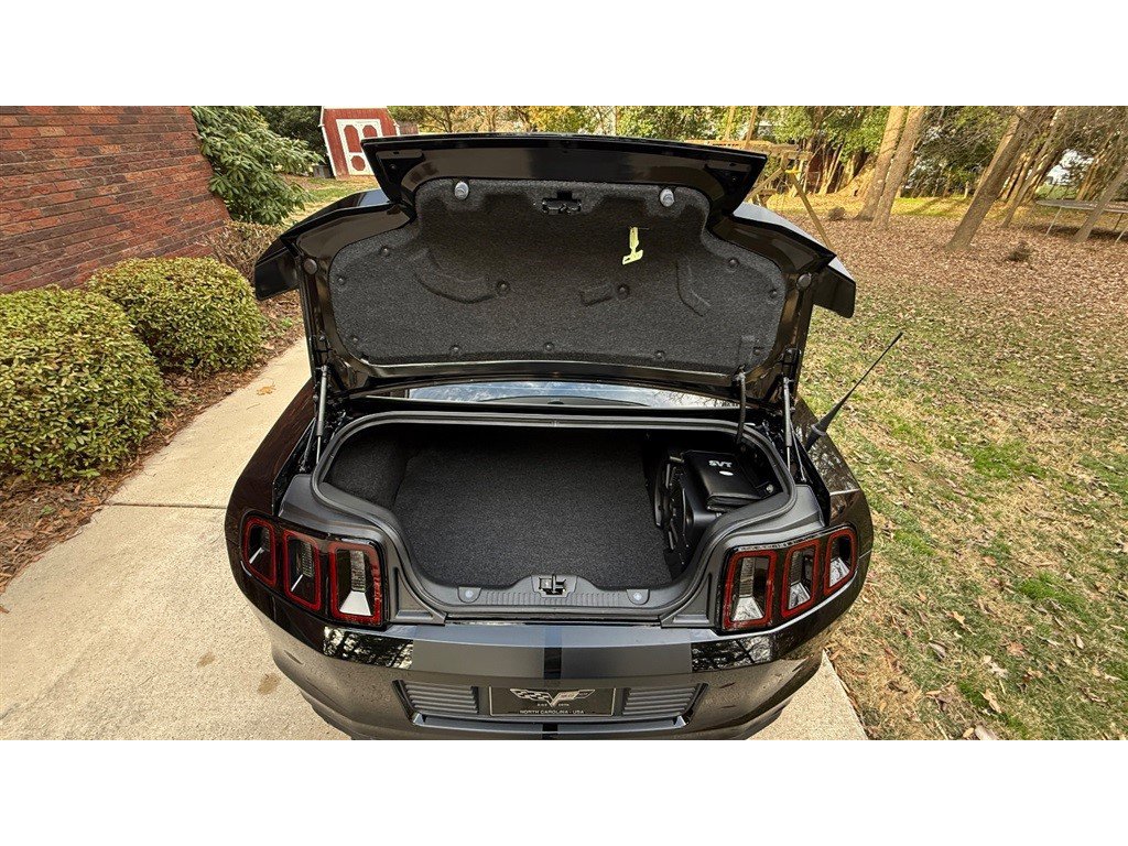 Used 2013 Ford Mustang Shelby GT500 RWD image 71