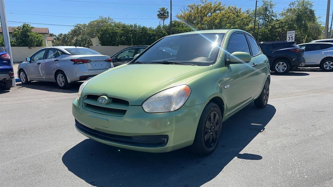 Used 2011 Hyundai Accent GS image 16