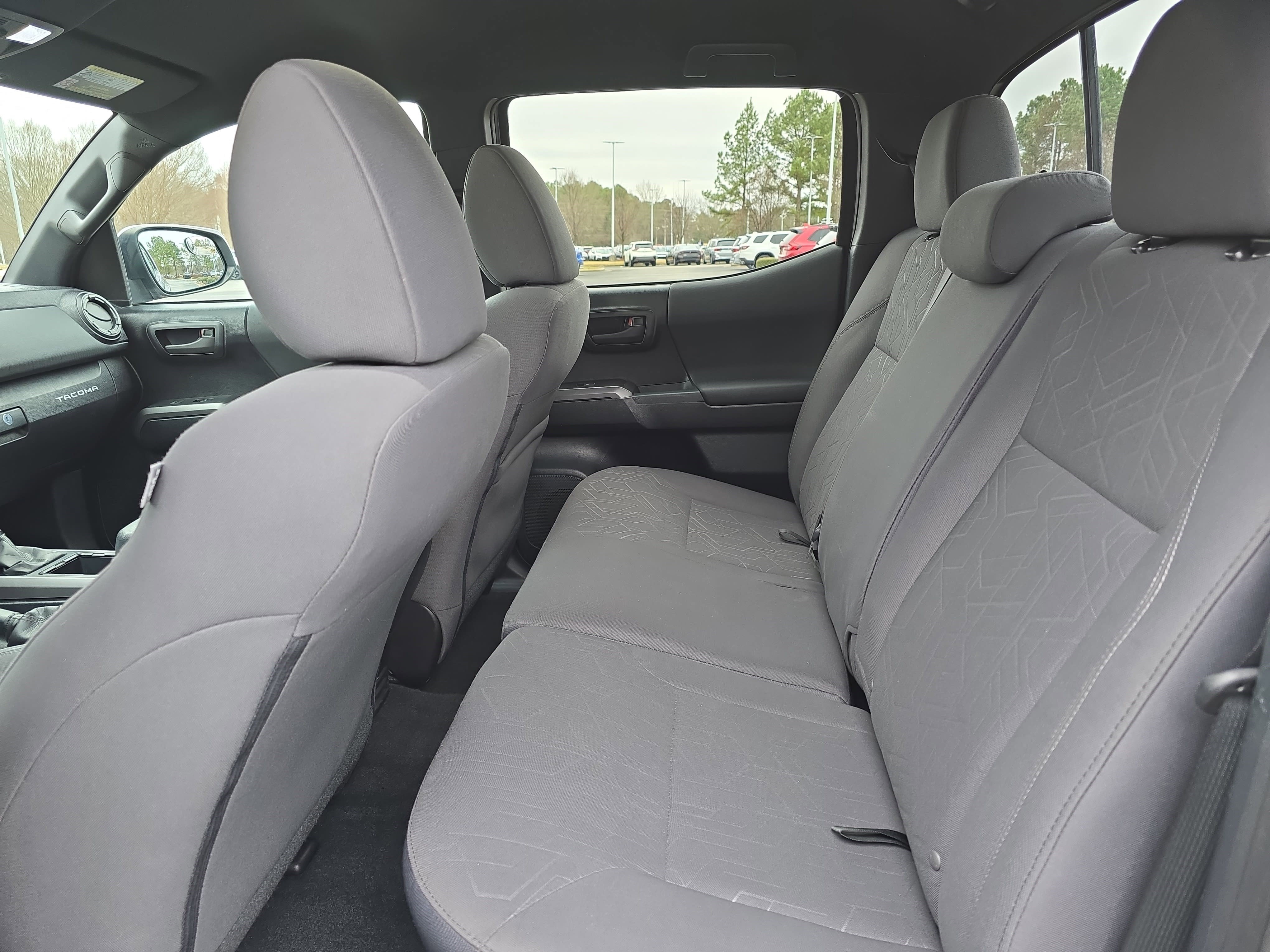 Used 2017 Toyota Tacoma TRD Sport image 13