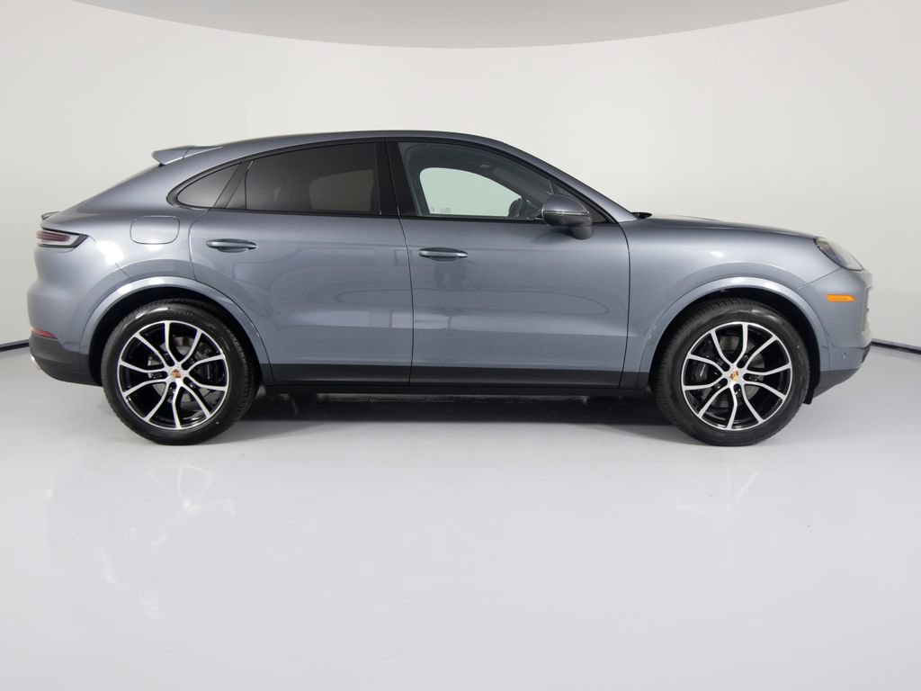 New 2026 Porsche Cayenne Coupe AWD/4WD image 11