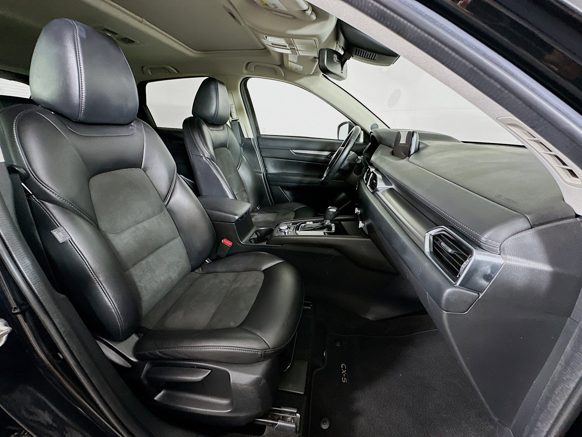 Used 2020 MAZDA CX-5 Touring FWD image 31