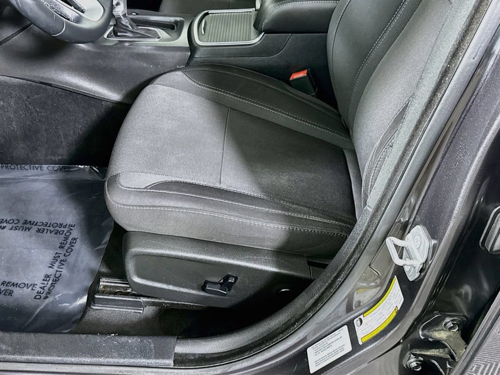 Used 2015 Dodge Charger SXT RWD image 19