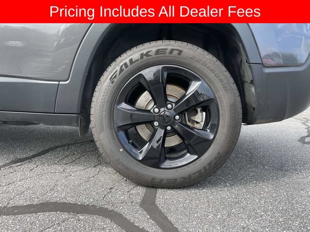 Used 2021 Jeep Cherokee Latitude Plus AWD/4WD image 9