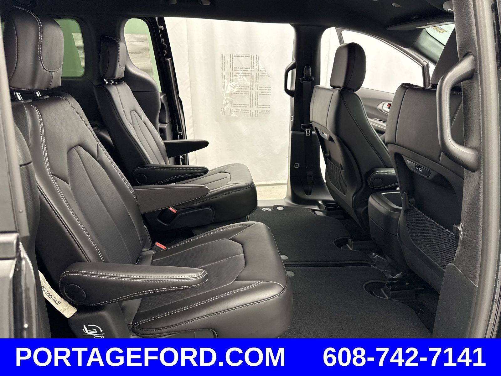 New 2026 Chrysler Pacifica Select w/ S Appearance Package FWD image 34
