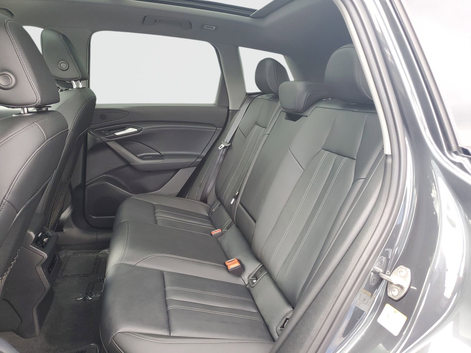 Used 2025 Audi Q6 e-tron Premium w/ Convenience Package RWD image 13
