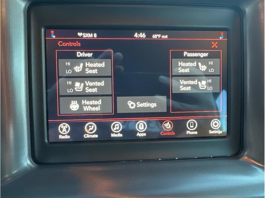 Used 2019 Dodge Charger SXT image 17