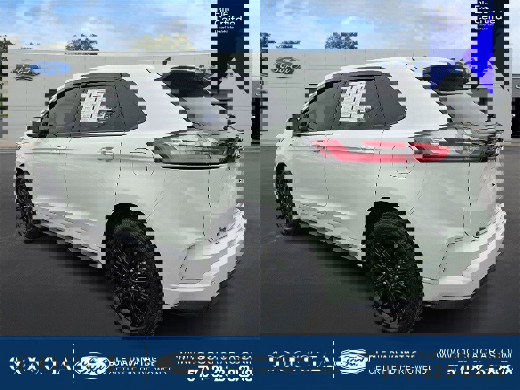 Used 2023 Ford Edge ST-Line image 6