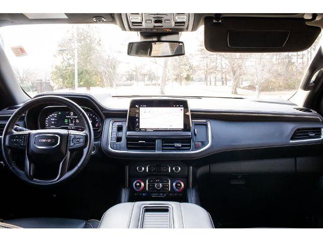 Used 2023 GMC Yukon AT4 w/ Technology Package image 12