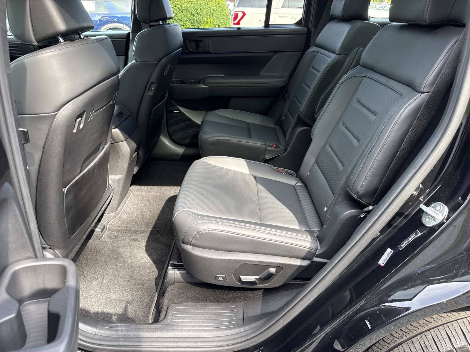 Used 2025 Hyundai Santa Fe Calligraphy FWD image 28