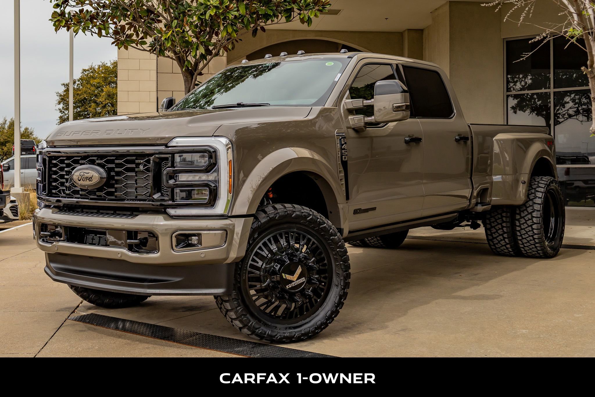 Used 2026 Ford F450 Platinum w/ Platinum Plus Package image 5