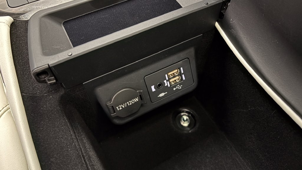 Used 2022 Lexus LS 500 F Sport AWD/4WD image 36