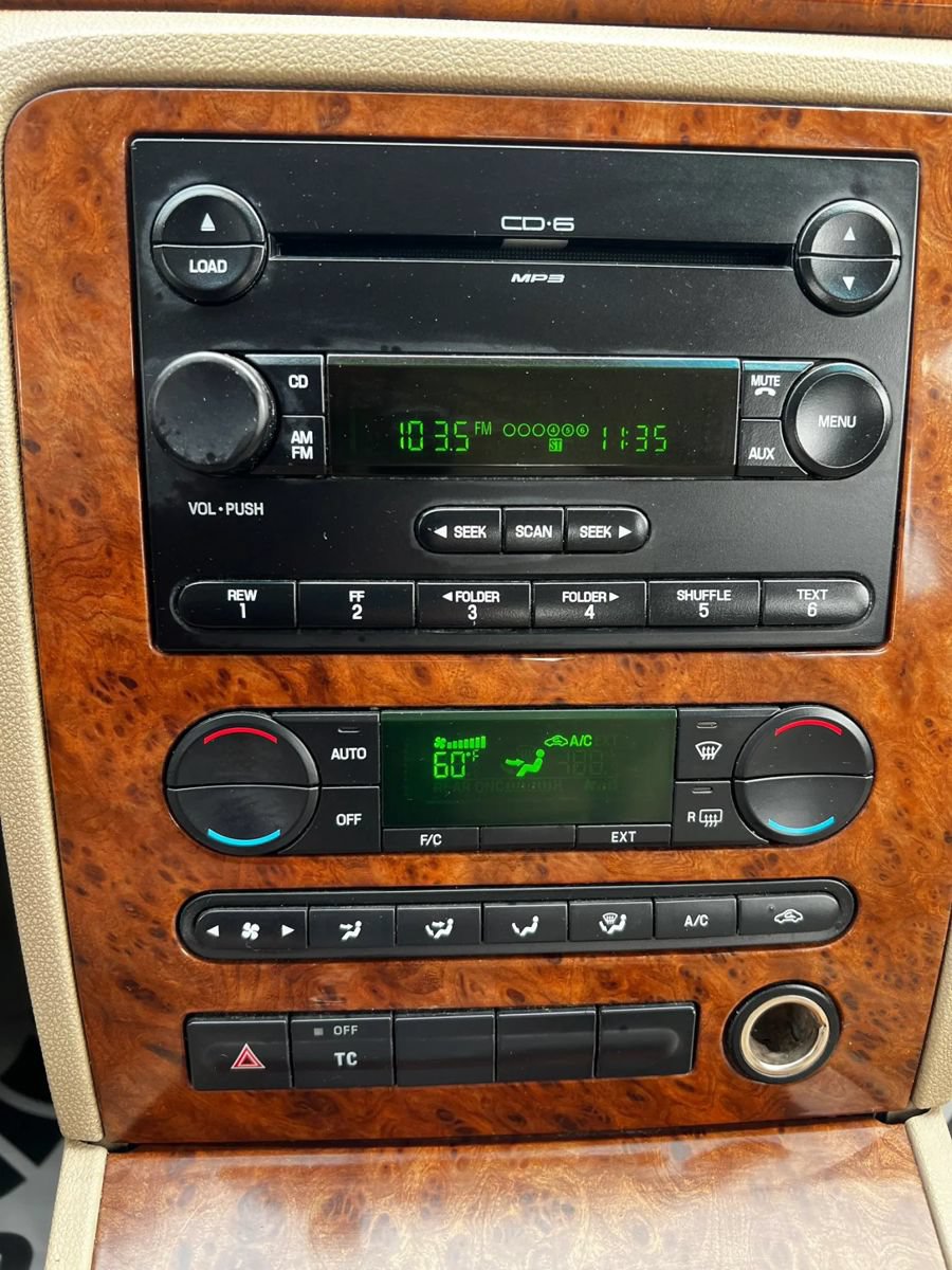 Used 2006 Ford Five Hundred SEL AWD/4WD image 22
