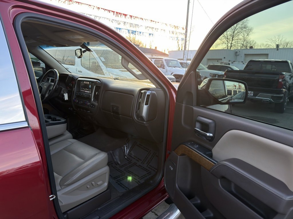 Used 2018 Chevrolet Silverado 1500 LTZ w/ Sport Package image 30