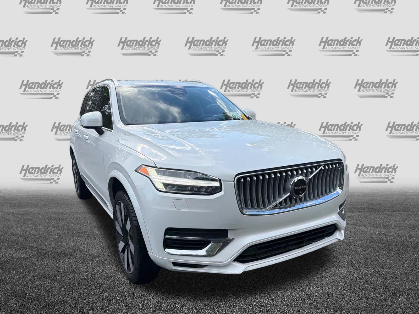 Certified 2025 Volvo XC90 T8 Ultra w/ Protection Package Premier AWD/4WD image 2