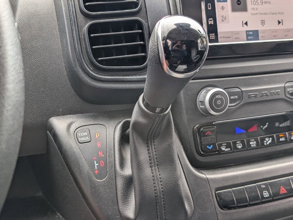 Used 2024 RAM ProMaster 2500 w/ Convenience Group FWD image 20