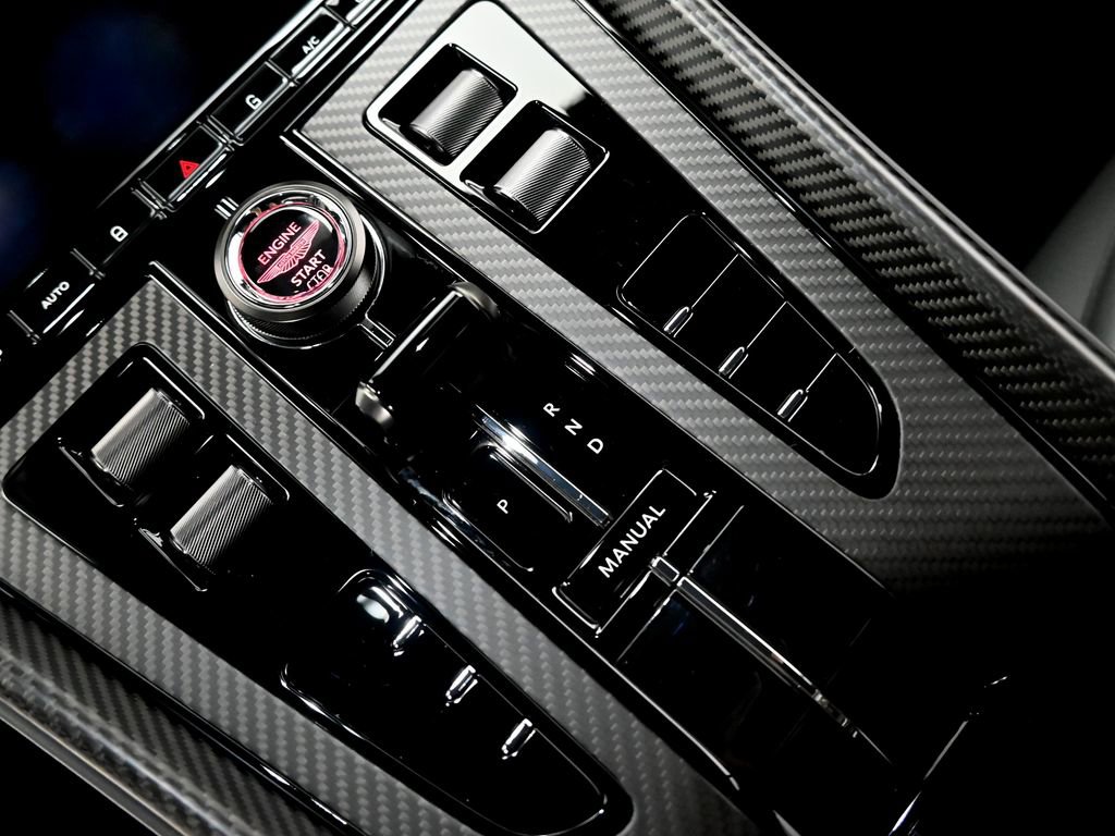 Used 2024 Aston Martin DB12 Coupe image 20