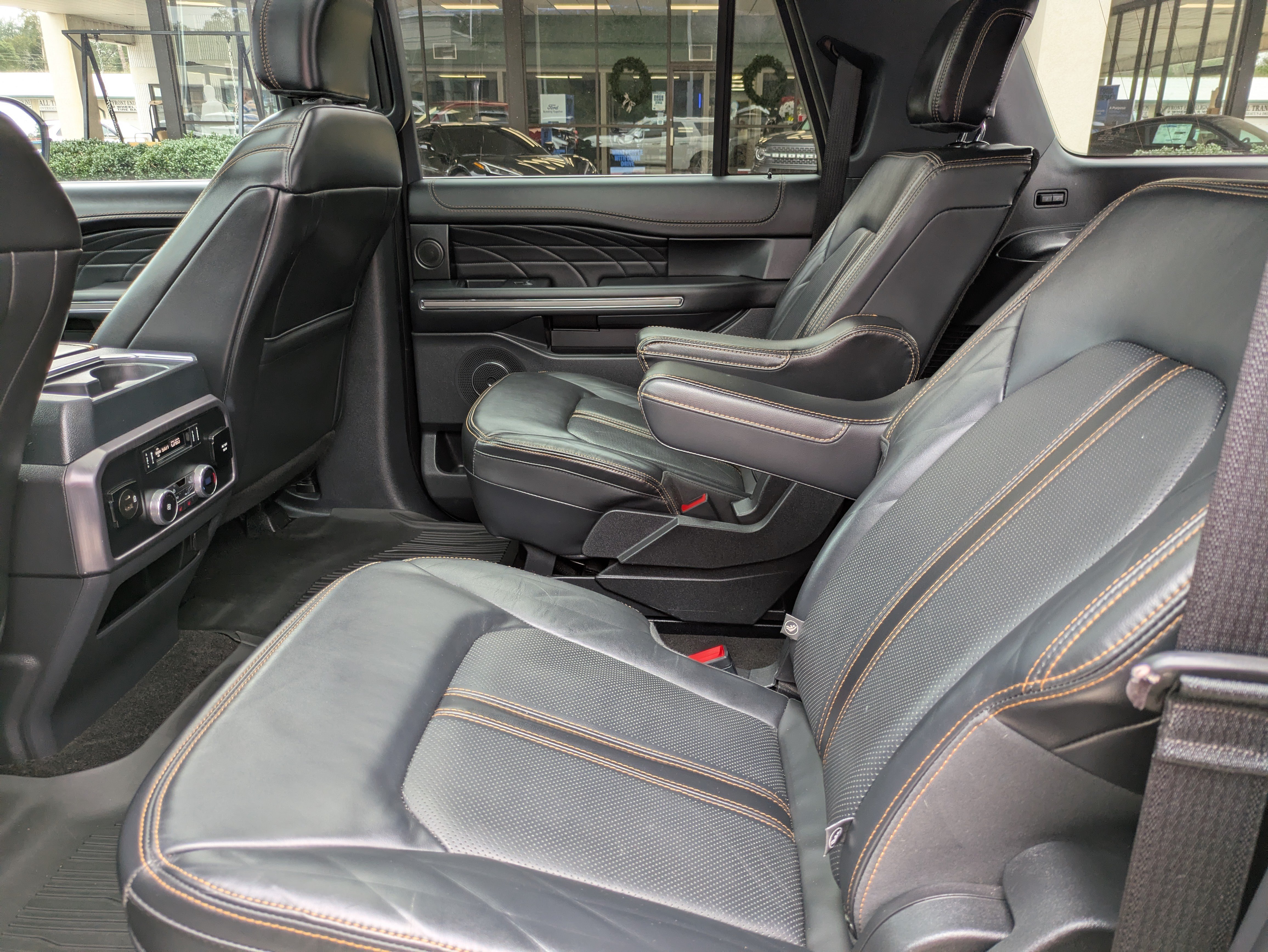 Used 2022 Ford Expedition Max Platinum RWD image 14