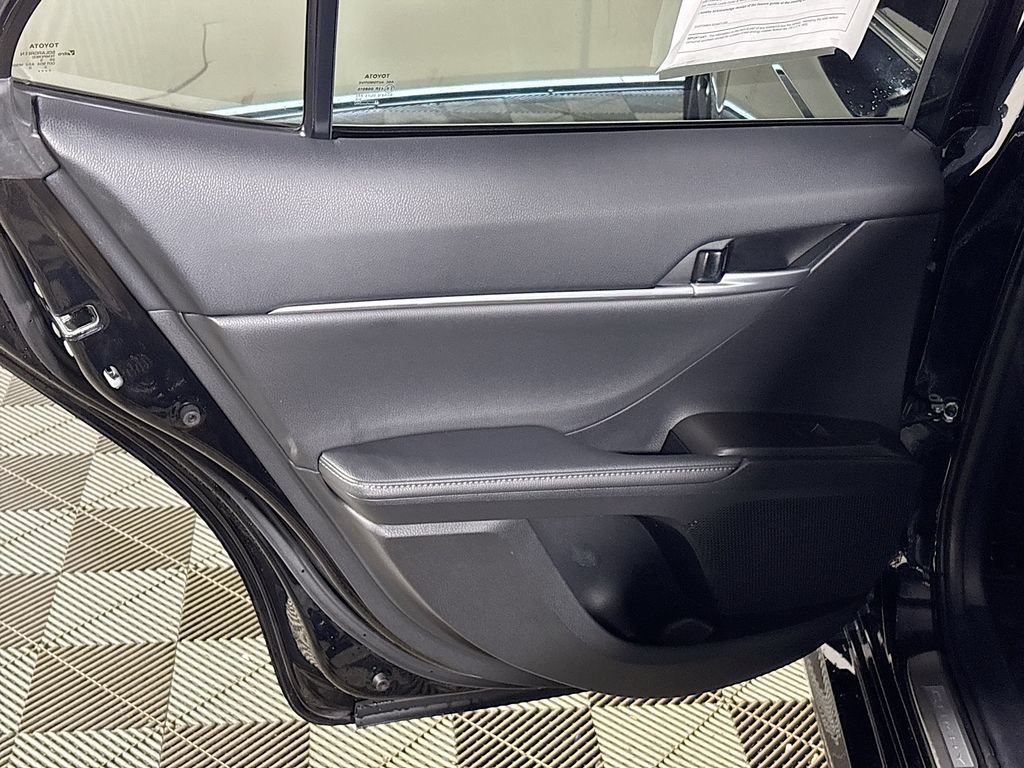 Used 2024 Toyota Camry XLE w/ Navigation Package FWD image 20