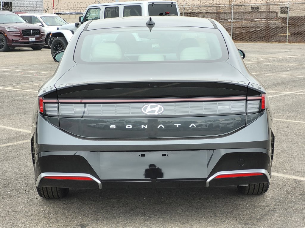 New 2026 Hyundai Sonata SEL FWD image 5