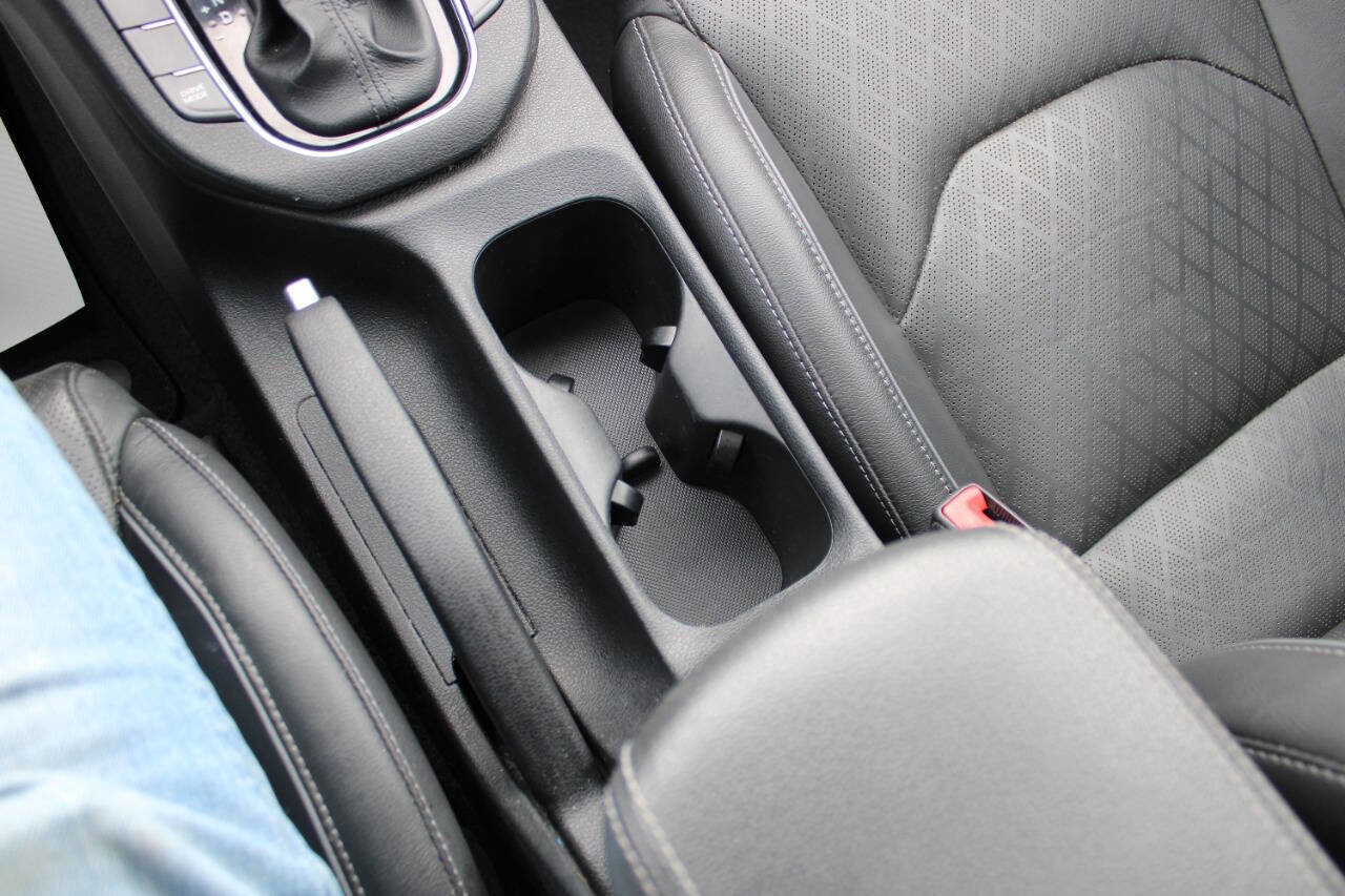 Used 2020 Hyundai Elantra GT w/ Style Package 02 image 29