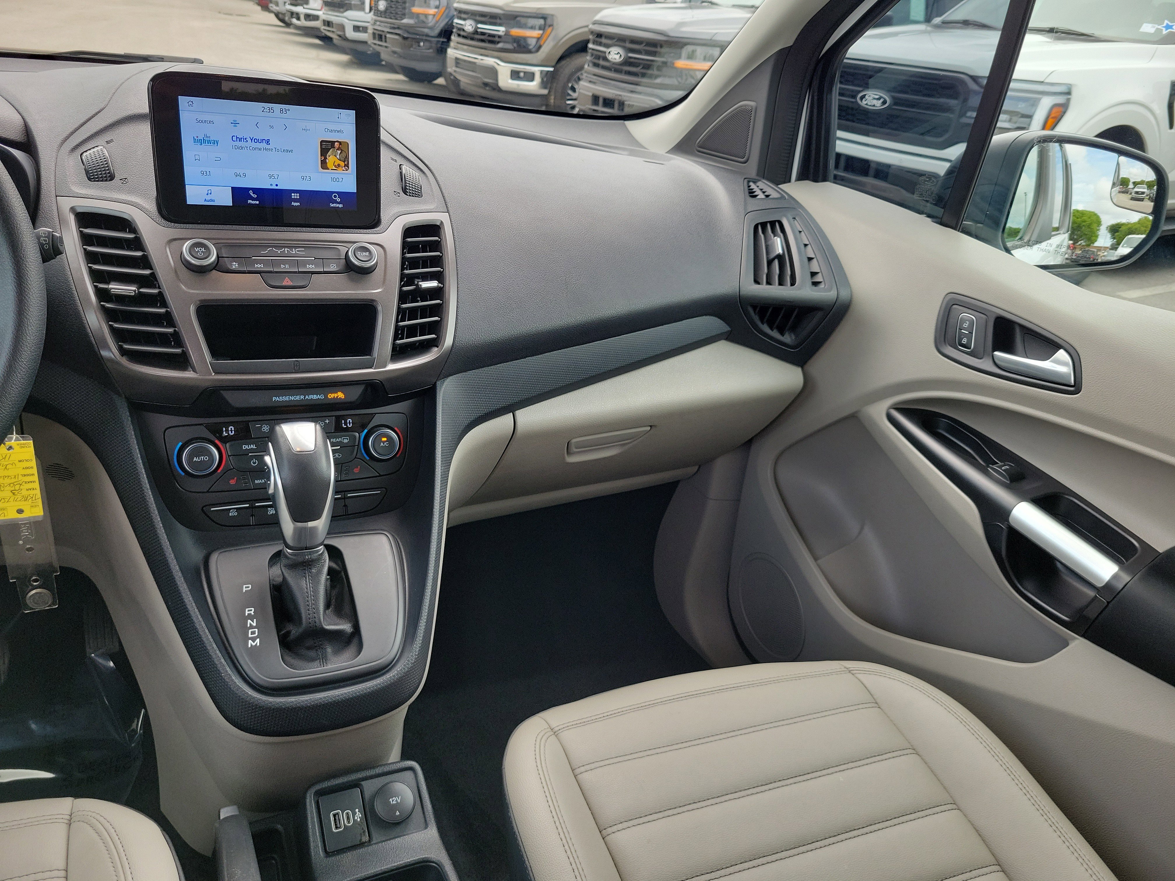 Used 2023 Ford Transit Connect XLT FWD image 17