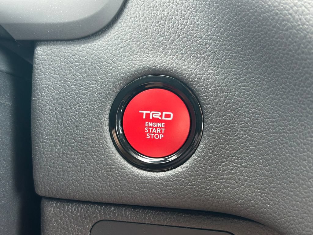 Used 2026 Toyota Tundra Limited AWD/4WD image 30