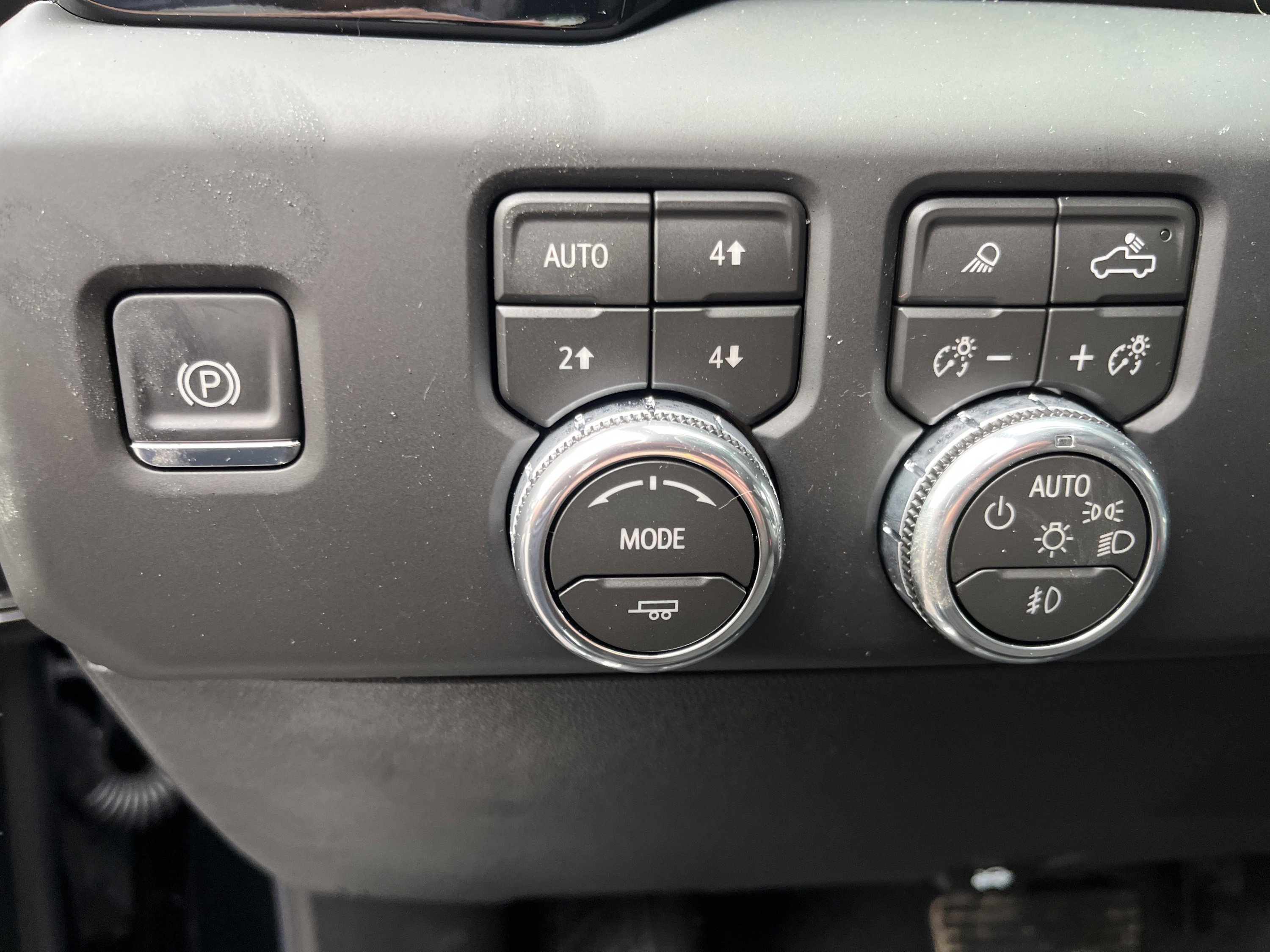 New 2026 GMC Sierra 2500 Denali w/ Denali Reserve Package image 17