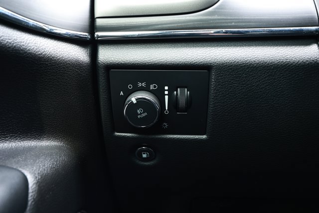 Used 2022 Jeep Grand Cherokee Limited RWD image 15