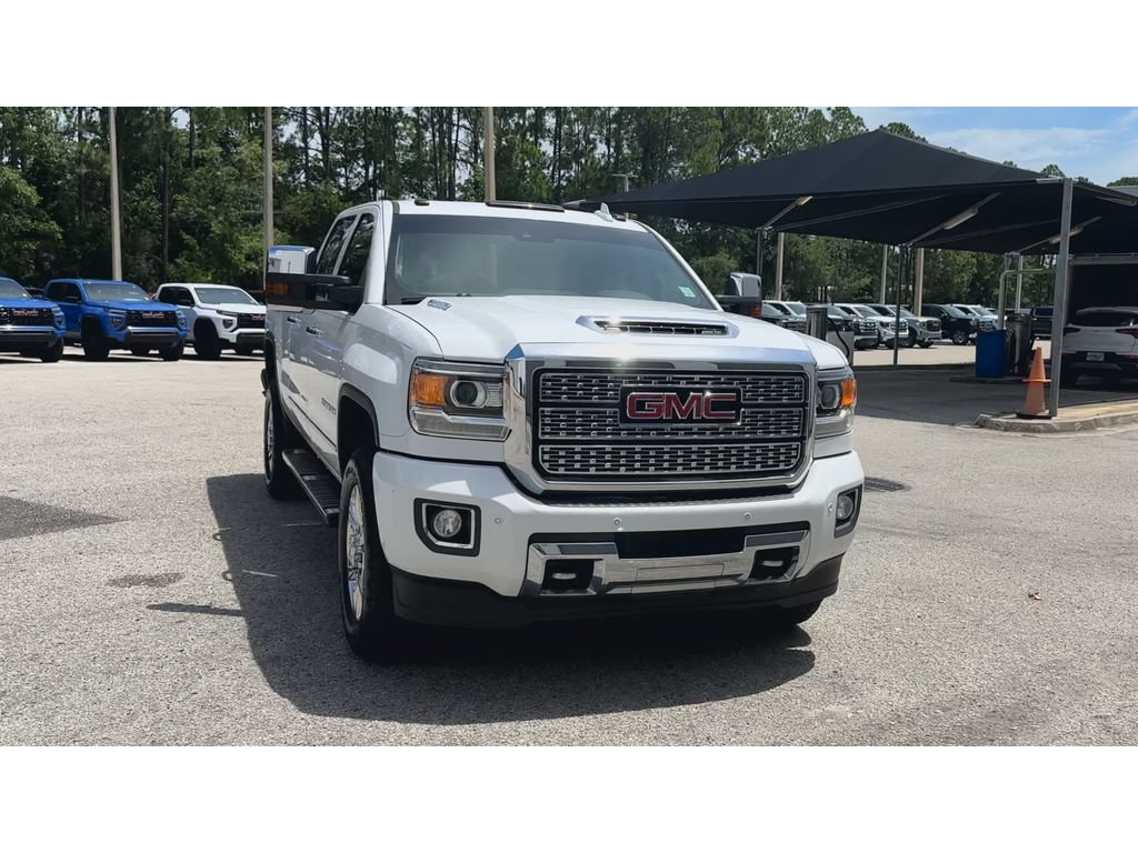 Certified 2019 GMC Sierra 2500 Denali w/ Duramax Plus Package AWD/4WD image 3