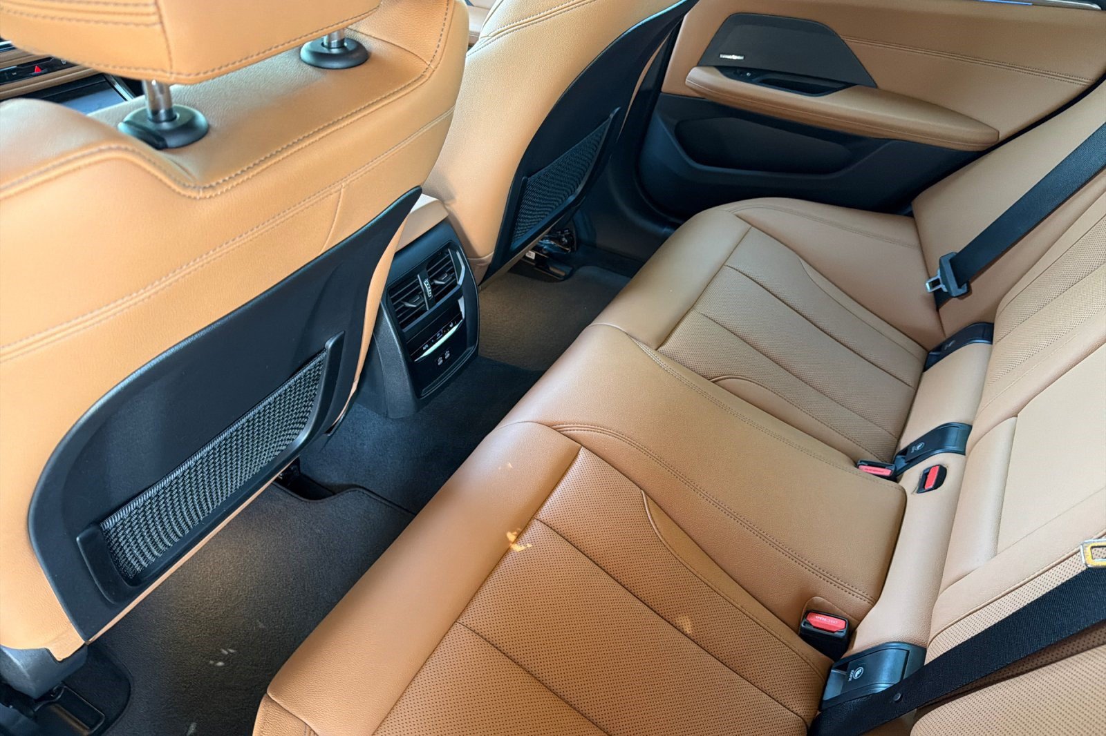 Certified 2023 BMW i4 eDrive40 w/ Premium Package RWD image 15