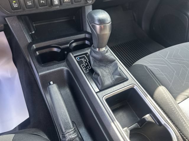 Used 2023 Toyota Tacoma TRD Off-Road w/ Technology Package AWD/4WD image 24