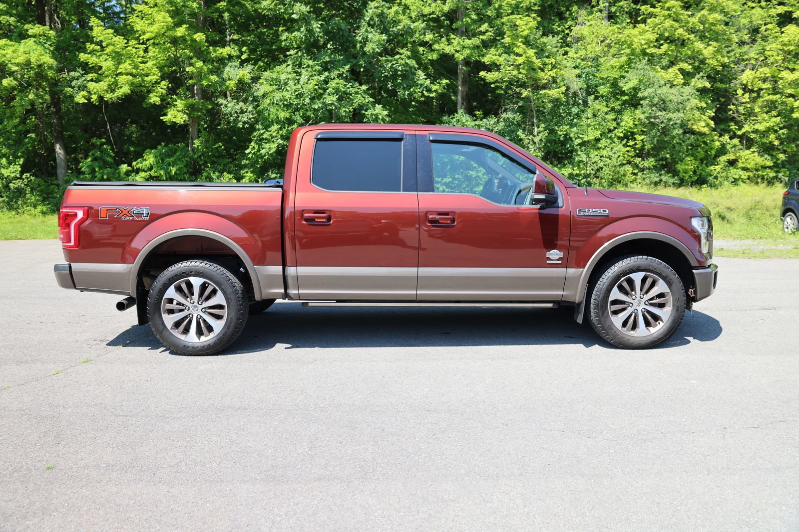 Used 2016 Ford F150 King Ranch w/ Equipment Group 601A Luxury AWD/4WD image 7