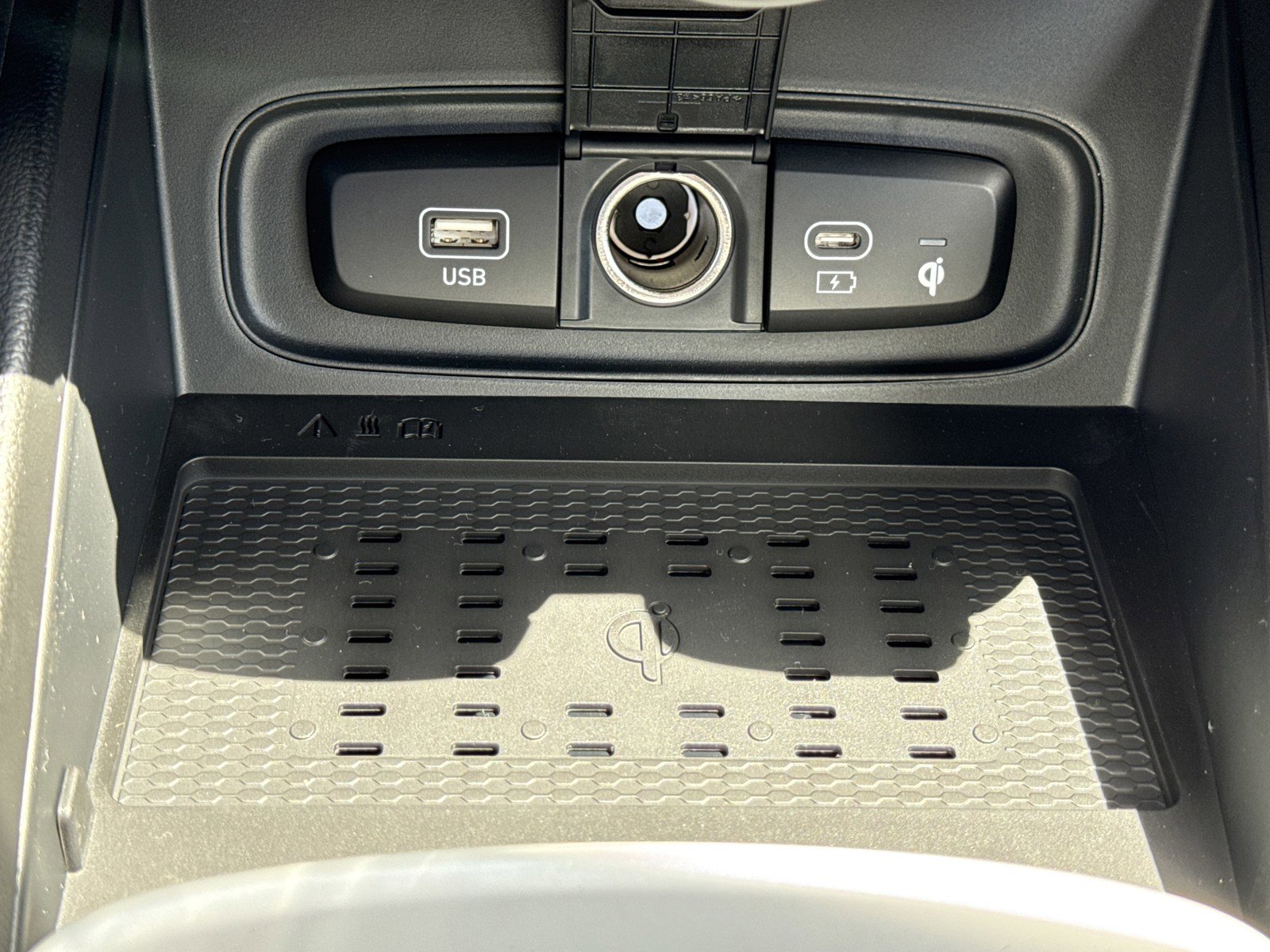 New 2026 Hyundai Venue SEL image 24