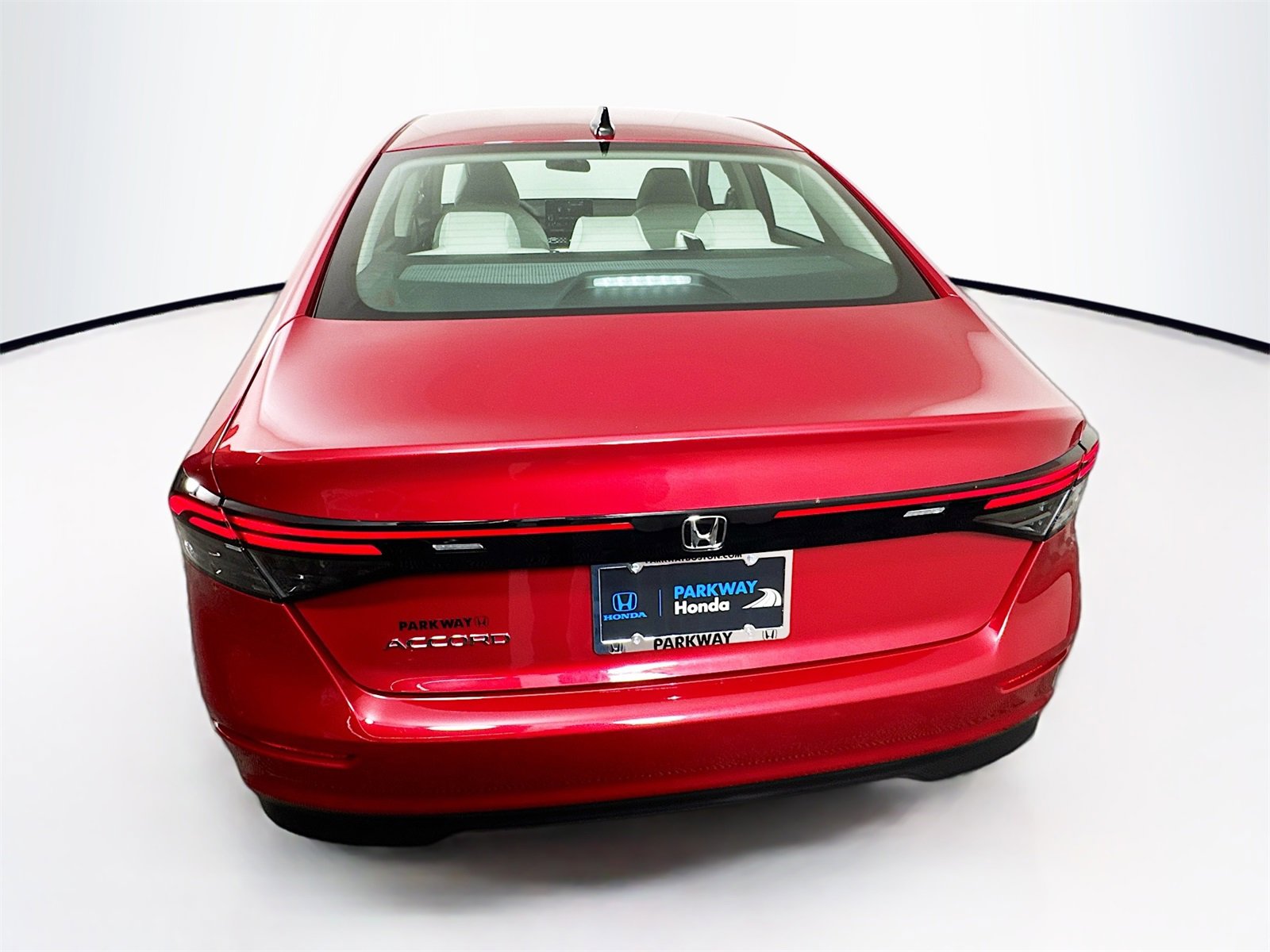 Used 2025 Honda Accord SE image 6