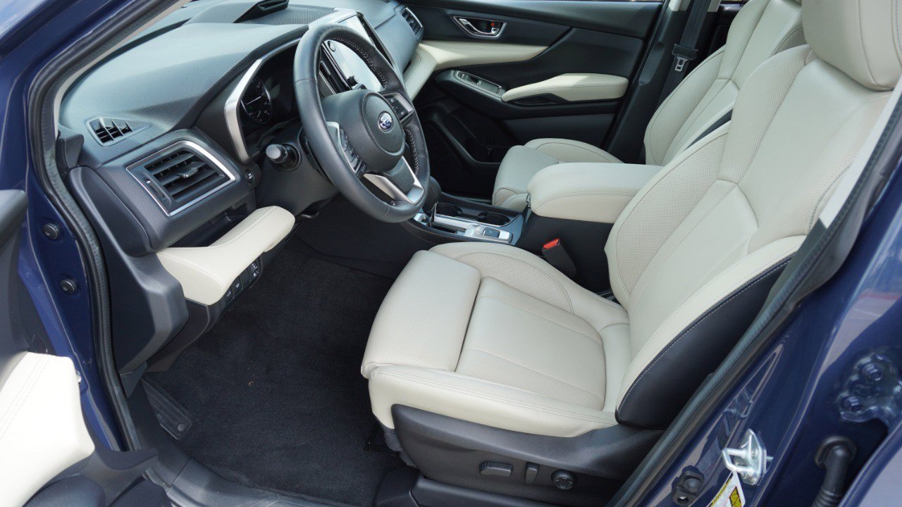 Used 2023 Subaru Ascent Limited w/ Technology Package AWD/4WD image 13