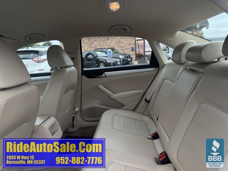 Used 2012 Volkswagen Passat 2.5 SE FWD image 12