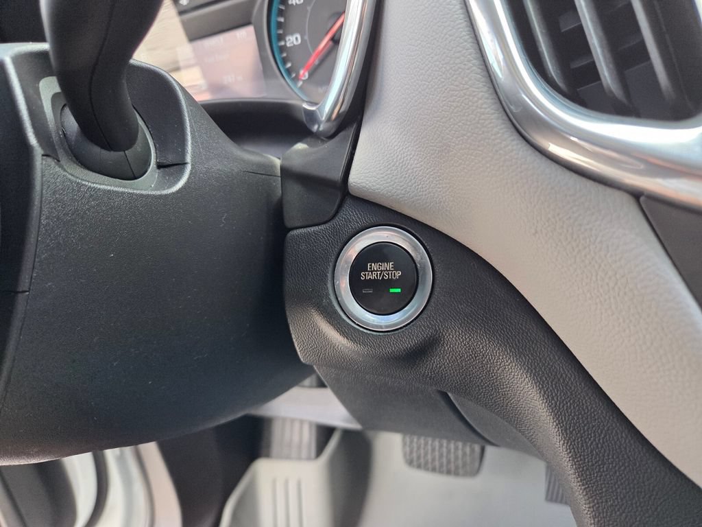 Used 2021 Chevrolet Equinox LS w/ LS Convenience Package FWD image 28