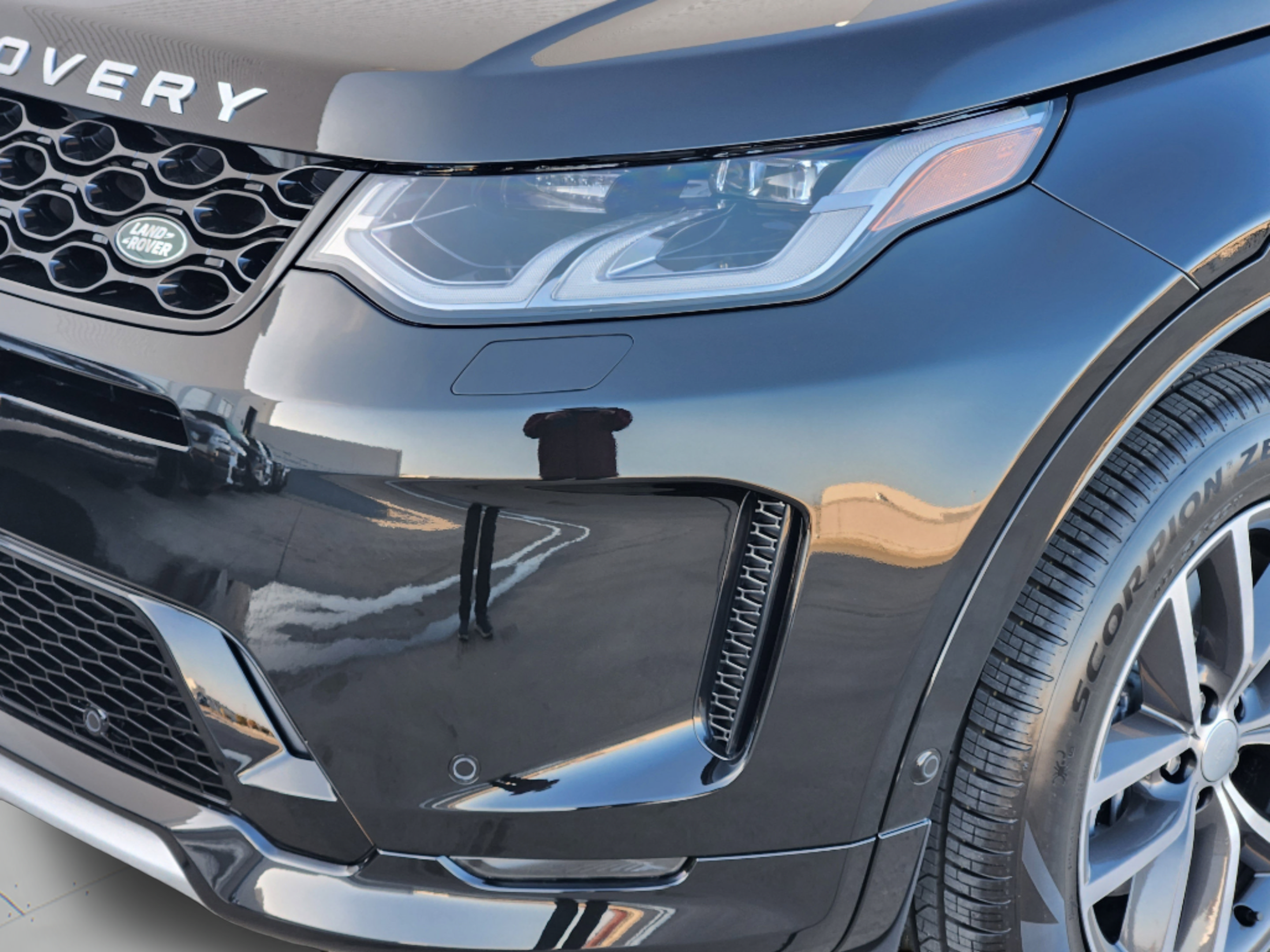 New 2025 Land Rover Discovery Sport S AWD/4WD image 35