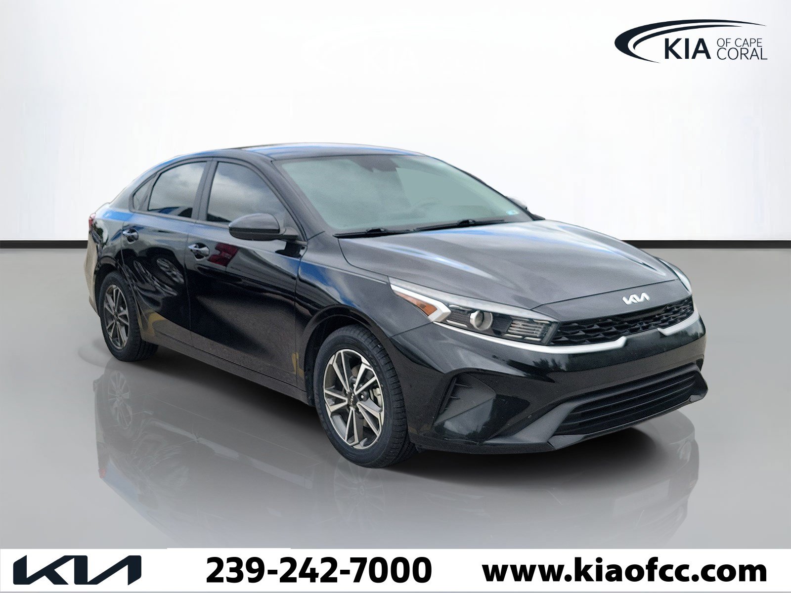Used 2022 Kia Forte LXS FWD image 1
