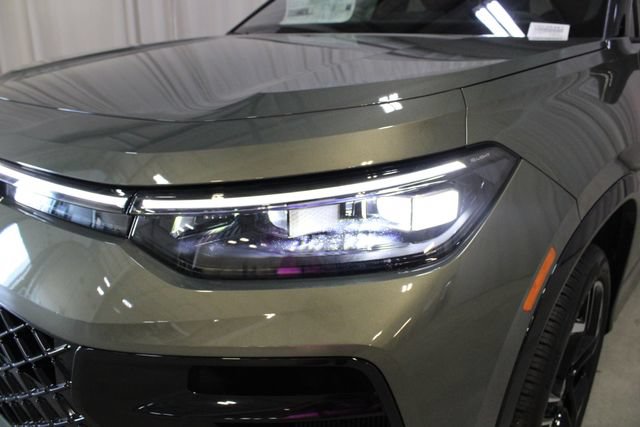New 2026 Volkswagen Tiguan SEL R-Line AWD/4WD image 34