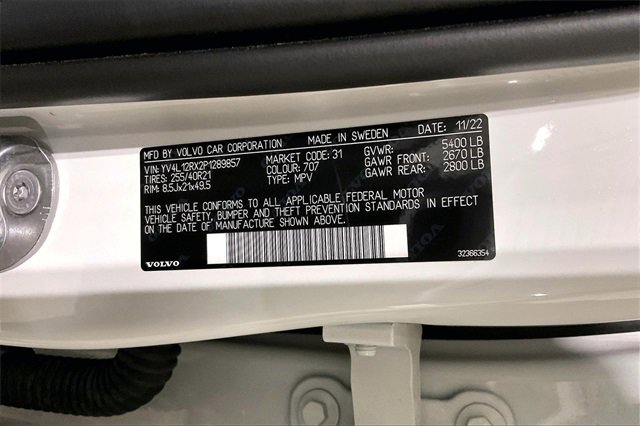 Certified 2023 Volvo XC60 B5 Ultimate w/ Climate Package image 36