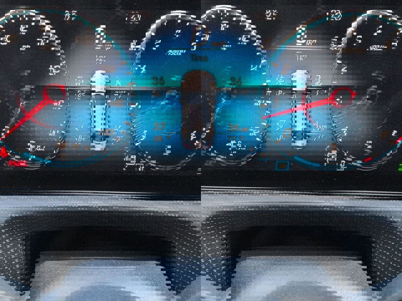 Used 2023 Mercedes-Benz CLA 250 image 14