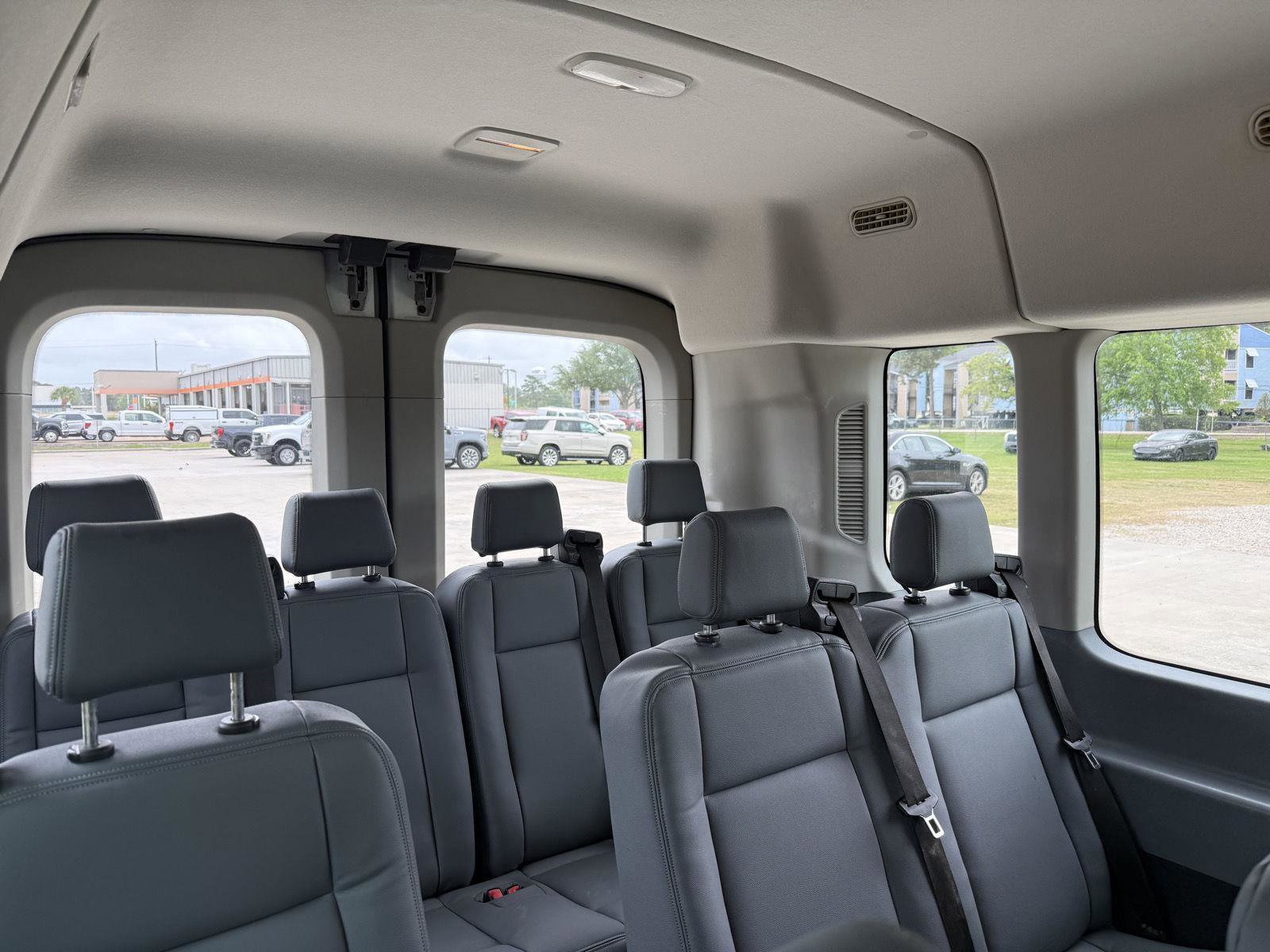 Certified 2019 Ford Transit 350 XL image 17