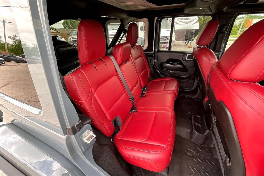 Used 2024 Jeep Wrangler Unlimited Rubicon 392 image 29