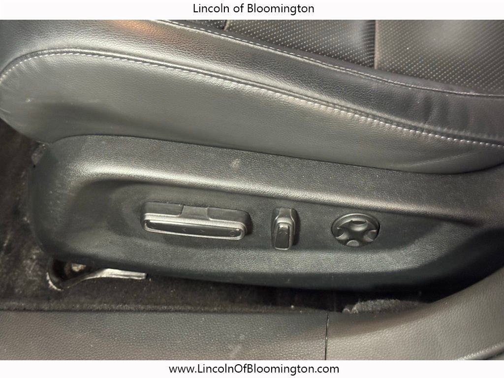 Used 2018 Honda Accord Touring image 16